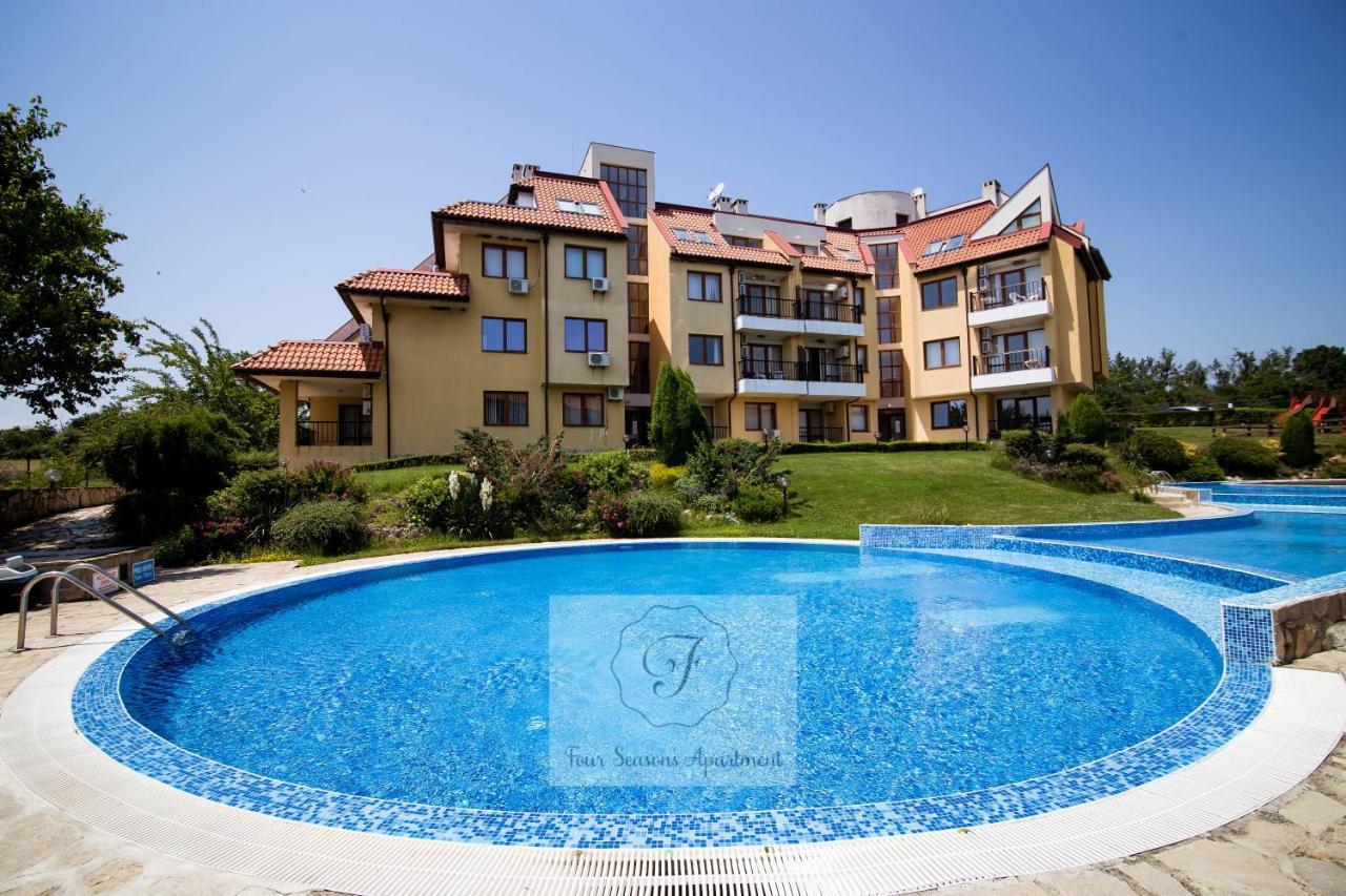 Four Seasons Apartment - Oasis Beach Resort Bliznatsi Экстерьер фото