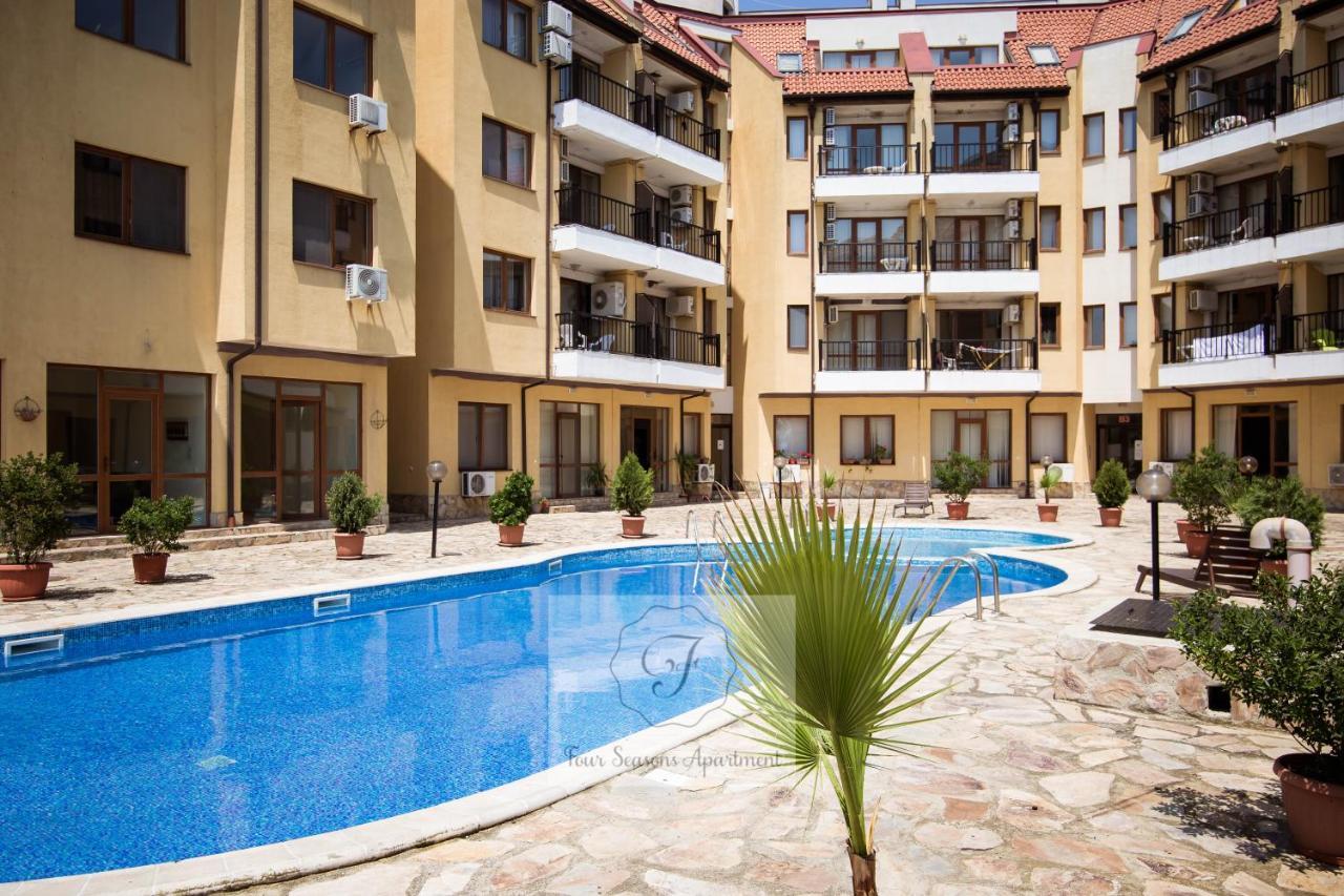 Four Seasons Apartment - Oasis Beach Resort Bliznatsi Экстерьер фото